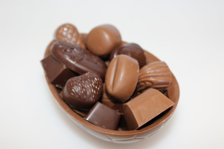 Large 1/2 Foiled Egg and Assorted Chocolates 275g