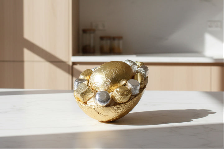 Large Marshmallow Egg and Assorted Chocolates 440g