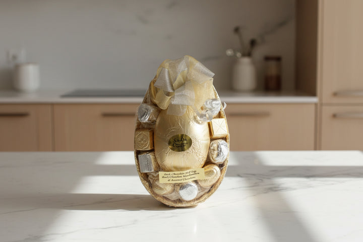 Large Marshmallow Egg and Assorted Chocolates 440g